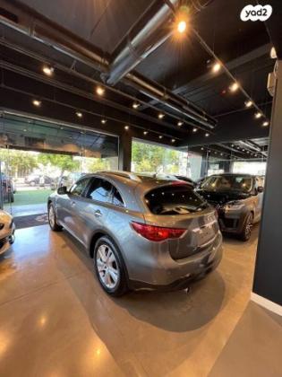 אינפיניטי QX70 / FX37 4X4 GT Premium אוט' 3.7 (320 כ"ס) בנזין 2018 למכירה בראשון לציון