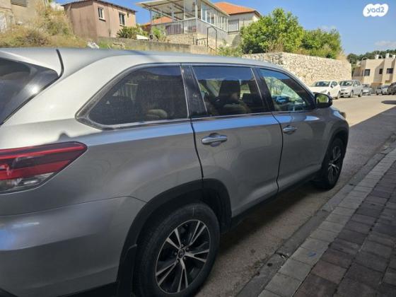טויוטה היילנדר 4X4 XLE אוט' 3.5 (295 כ''ס) בנזין 2020 למכירה ברכסים