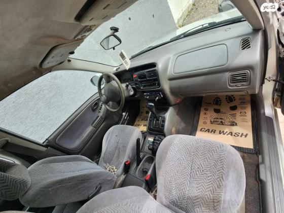 סוזוקי גרנד ויטרה 4X4 JLX אוט' 3 דל' 1.6 (93 כ''ס) בנזין 2002 למכירה בכפר קרע