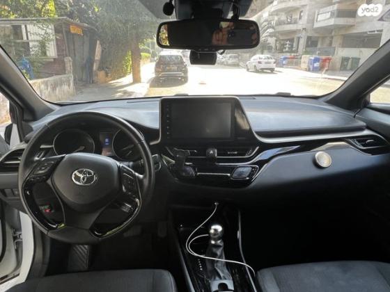 טויוטה C-HR Style P הייבריד אוט' 1.8 (98 כ''ס) בנזין 2019 למכירה בנתניה