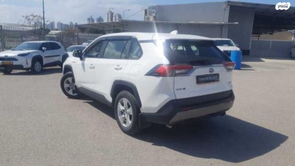 טויוטה RAV4 הייבריד E-xperience הייבריד 5 דל' אוט' 2.5 (178 כ''ס) בנזין 2021 למכירה בנתניה