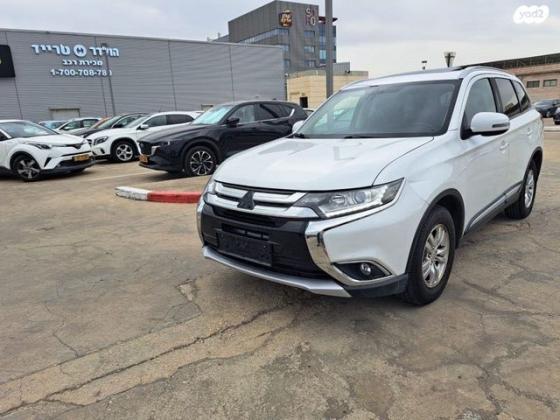 מיצובישי אאוטלנדר Instyle אוט' 7 מק' 2.0 (150 כ"ס) בנזין 2016 למכירה בנתניה