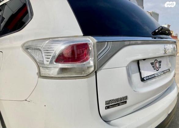 מיצובישי אאוטלנדר 4X4 Elite אוט' 7 מק' 2.0 (150 כ''ס) [2012-2015] בנזין 2013 למכירה בנתניה