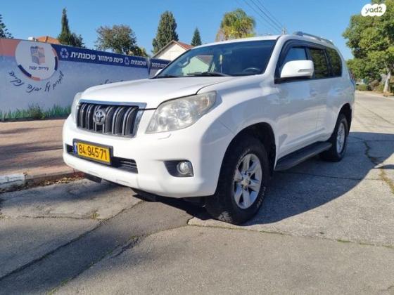 טויוטה לנד קרוזר ארוך 4X4 Luxury 60th אוט' דיזל 7 מק' 3.0 (190 כ''ס) דיזל 2010 למכירה ביבנה