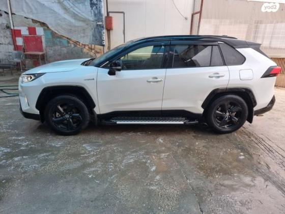 טויוטה RAV4 הייבריד E-motion Sky הייבריד אוט' 2.5 (178 כ''ס) בנזין 2021 למכירה בבאר שבע
