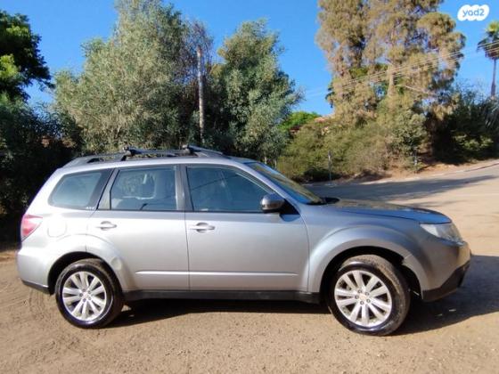 סובארו פורסטר 4X4 I אוט' 2.0 (150 כ''ס) [2008-2012] בנזין 2011 למכירה בחרות