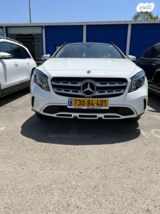 מרצדס GLA GLA200 Style FL אוט' 1.6 (156 כ"ס) בנזין 2019 למכירה בתל אביב יפו