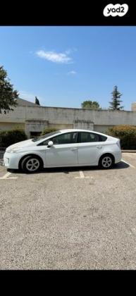 טויוטה פריוס GLI הייבריד אוט' 1.8 (99 כ"ס) בנזין 2015 למכירה בבוסתן הגליל