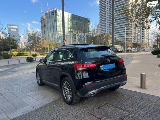 מרצדס GLA GLA250E AMG Line הייבריד אוט' 1.3 (160 כ''ס) היברידי חשמל / בנזין 2022 למכירה בחולון