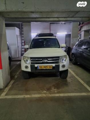 מיצובישי פג'רו ארוך 4X4 Desert אוט' דיזל 7 מק' 3.2 (200 כ"ס) דיזל 2009 למכירה בפתח תקווה