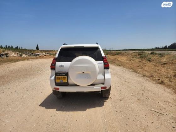 טויוטה לנד קרוזר קצר 4X4 Luxury אוט' דיזל 2.8 (177 כ"ס) דיזל 2019 למכירה ברמלה