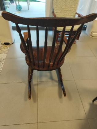 כסא נדנדה וינטג'יכול לשמש גם