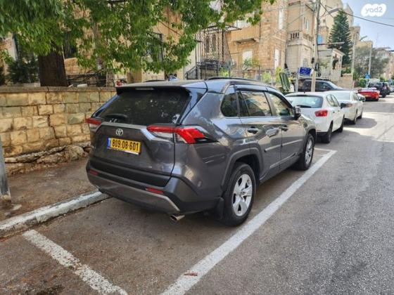 טויוטה RAV4 ארוך 4X4 Experience אוט' 2.0 (175 כ''ס) בנזין 2019 למכירה בחיפה