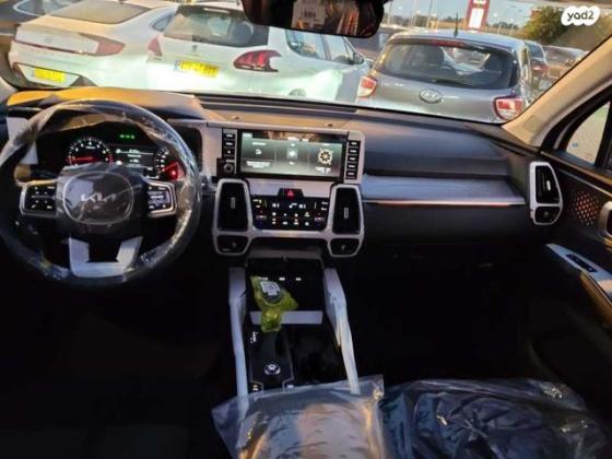 קיה סורנטו Urban אוט' 7 מק' 2.5 (180 כ"ס) בנזין 2023 למכירה בראשון לציון