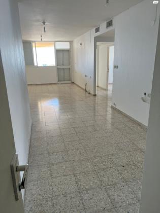 אריה בן אליעזר 32 (גני ברנע)