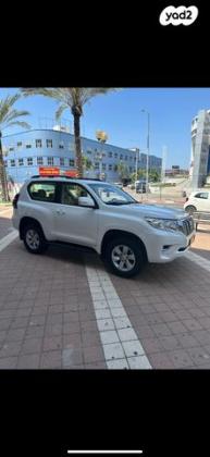 טויוטה לנד קרוזר קצר 4X4 Luxury אוט' דיזל 2.8 (177 כ"ס) דיזל 2020 למכירה בראשון לציון