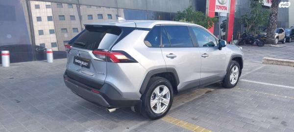 טויוטה RAV4 הייבריד E-xperience הייבריד 5 דל' אוט' 2.5 (178 כ''ס) בנזין 2021 למכירה ברעננה