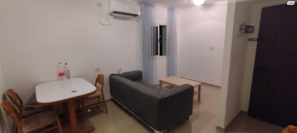 דוד המלך 16 (שכונה ד)