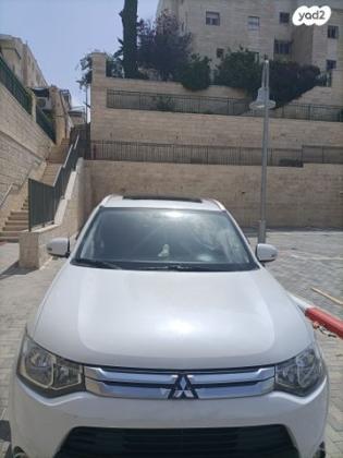 מיצובישי אאוטלנדר 4X4 Supreme אוט' 7 מק' 2.0 (150 כ"ס) בנזין 2015 למכירה בביתר עילית