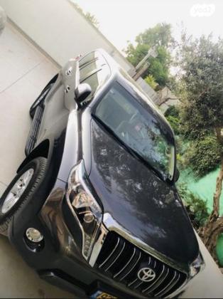 טויוטה לנד קרוזר ארוך 4X4 Luxury אוט' דיזל 7 מק' 2.8 (177 כ"ס) דיזל 2016 למכירה בבאר שבע
