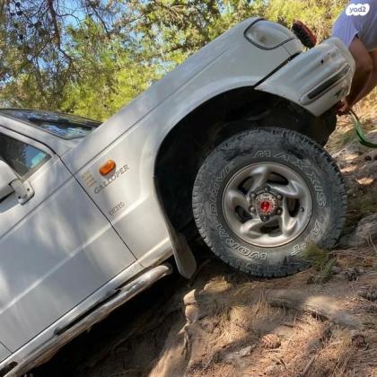 יונדאי גאלופר ארוך 4X4 Exceed ידני דיזל 2.5 (105 כ''ס) דיזל 2002 למכירה בחיפה