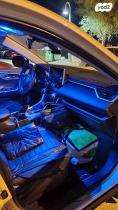טויוטה RAV4 הייבריד E-xperience הייבריד 5 דל' אוט' 2.5 (178 כ''ס) בנזין 2022 למכירה בבית שמש