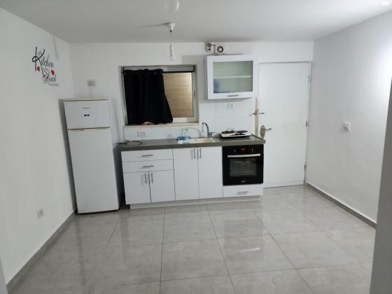 הפזית 37 (נווה ים)