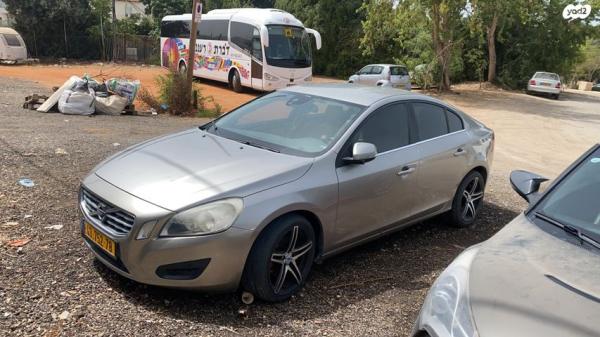 וולוו S60 T4 Business אוט' 1.6 (180 כ''ס) בנזין 2012 למכירה בהרצליה