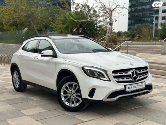 מרצדס GLA GLA200 Urban FL אוט' 1.6 (156 כ"ס) [2017 ואילך] בנזין 2019 למכירה בחולון