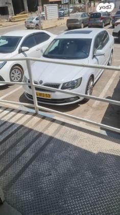 סקודה סופרב (עד 2019) Elegance אוט' 2.0 (200 כ''ס) בנזין 2014 למכירה בטירה