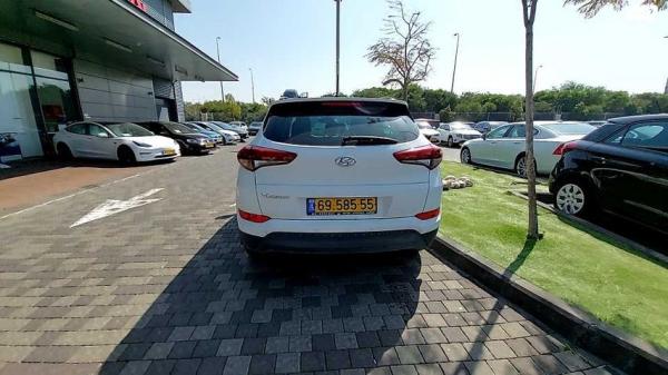 יונדאי טוסון Supreme אוט' בנזין 2.0 (155 כ''ס) בנזין 2017 למכירה בראשון לציון