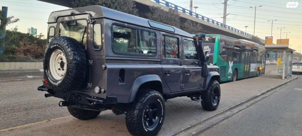 לנד רובר דיפנדר 4X4 H ידני דיזל 2.4 (122 כ''ס) דיזל 2010 למכירה בחיפה