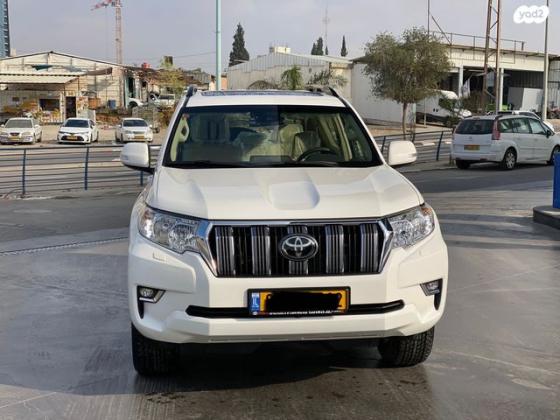 טויוטה לנד קרוזר קצר 4X4 Luxury SWB אוט' 3 דלתות דיזל 2.8 (204 כ''ס) דיזל 2022 למכירה בכעביה טבאש חג'אג'רה
