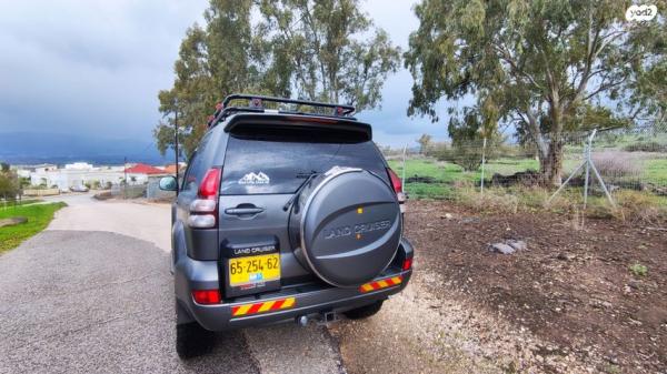 טויוטה לנד קרוזר קצר 4X4 Premium אוט' דיזל 3.0 (173 כ''ס) דיזל 2007 למכירה בשמיר