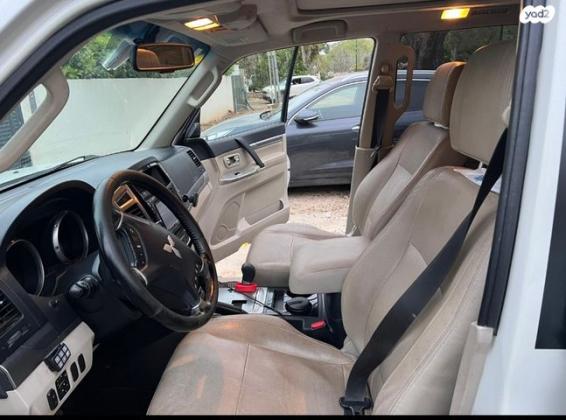 מיצובישי פג'רו ארוך 4X4 Dakar אוט' דיזל 7 מק' 3.2 (190 כ"ס) דיזל 2015 למכירה בציפורי