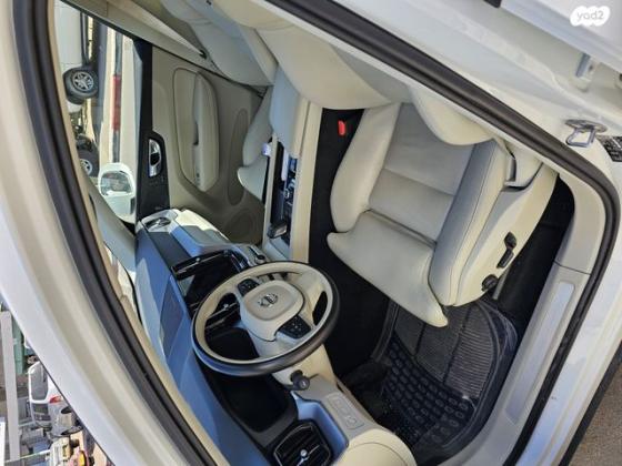 וולוו XC60 T8 Ins Exp הייבריד אוט' 2.0 (420 כ''ס) היברידי חשמל / בנזין 2021 למכירה בפתח תקווה
