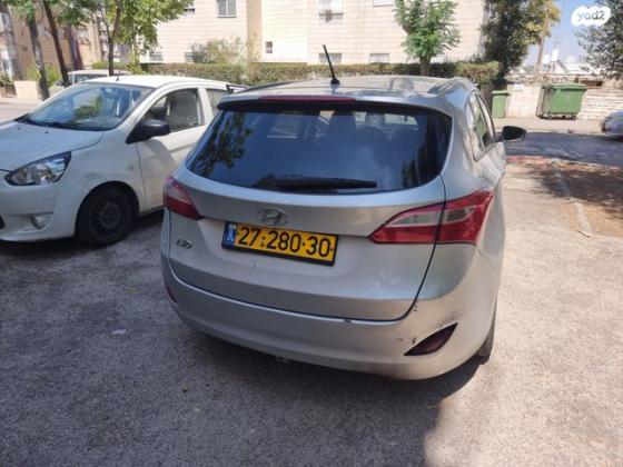 יונדאי i30 Inspire סטיישן אוט' 1.6 (135 כ"ס) בנזין 2014 למכירה בגבעת יערים