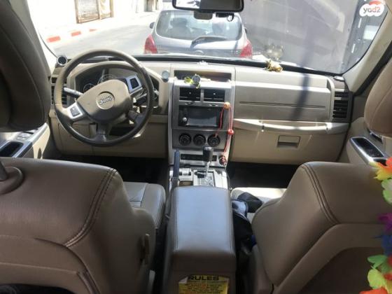 ג'יפ / Jeep ליברטי (עד 2013) 4X4 Limited אוט' 3.7 (202 כ''ס) [2010-2013] בנזין 2010 למכירה בראשון לציון