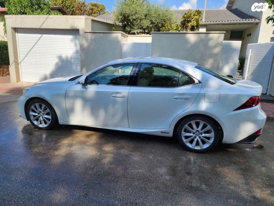 לקסוס IS300h Premium הייבריד אוט' 2.5 (181 כ"ס) בנזין 2014 למכירה בחולון