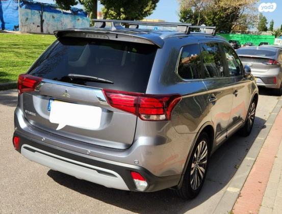 מיצובישי אאוטלנדר Premium אוט' 7 מק' 2.0 (150 כ''ס) בנזין 2020 למכירה בגן יבנה