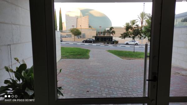 יורם ורון 7 (אפרידר)