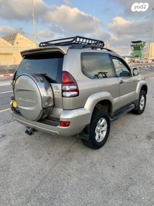 טויוטה לנד קרוזר קצר 4X4 Premium אוט' דיזל 3.0 (173 כ''ס) דיזל 2006 למכירה בטירת כרמל