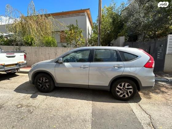 הונדה CR-V 4X4 Comfort אוט' 2.0 (155 כ"ס) בנזין 2017 למכירה ברמת גן