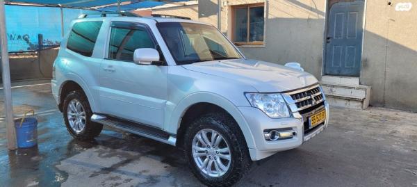 מיצובישי פג'רו קצר 4X4 Dakar אוט' דיזל 5 מק' 3.2 (190 כ''ס) דיזל 2017 למכירה בקרית שמונה