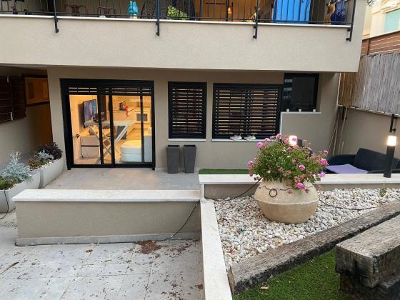 שלונסקי 8 (הוד הכרמל)