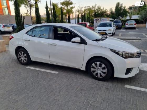 טויוטה קורולה Sun אוט' 1.6 (132 כ"ס) בנזין 2016 למכירה בפתח תקווה