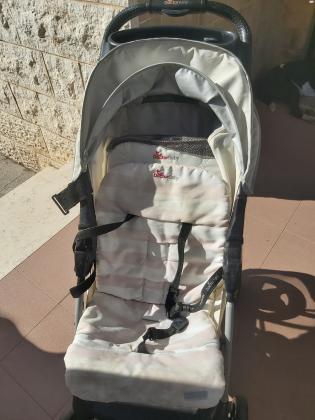 טיולון משומש מאוד נוח לקיפול