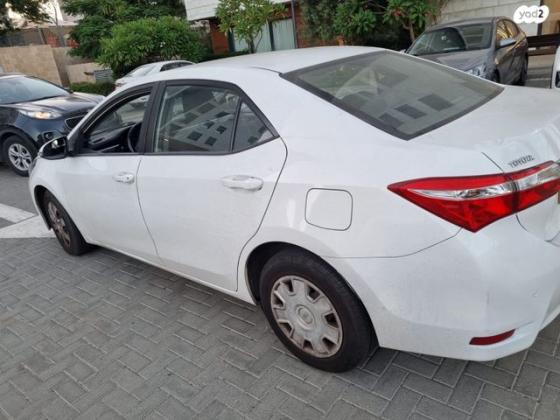 טויוטה קורולה Sun אוט' 1.6 (132 כ"ס) בנזין 2016 למכירה בפתח תקווה