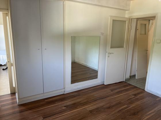 אידמית 6 (תל גנים)