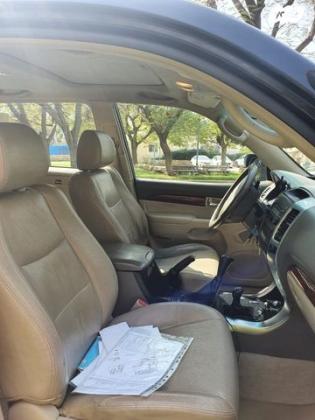 טויוטה לנד קרוזר קצר 4X4 Luxury אוט' דיזל 3.0 (173 כ''ס) דיזל 2007 למכירה בנתיב הגדוד